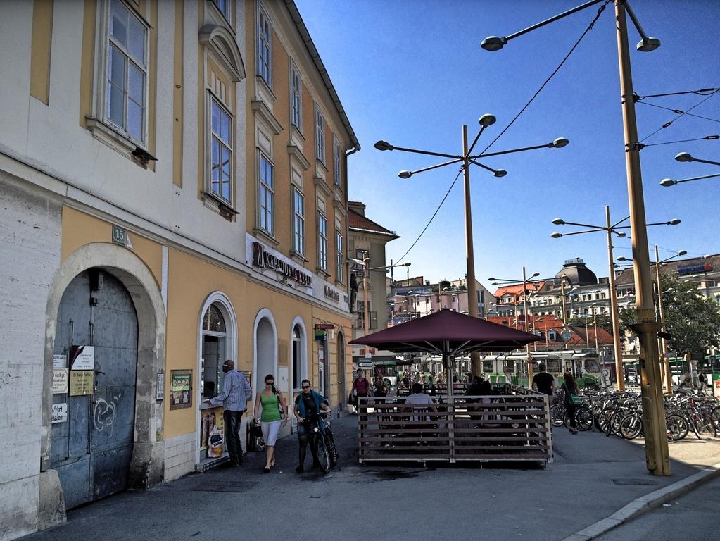Apartment Jakominiplatz Graz Værelse billede